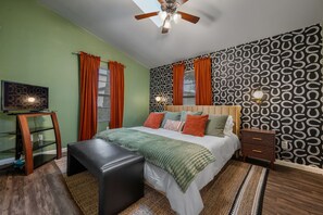 6 Schlafzimmer, Schreibtisch, Bügeleisen/Bügelbrett, kostenloses WLAN