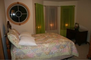 5 عدّة غرف نوم ومكواة/لوح كي وواي فاي مجانًا وملاءات أسرّة