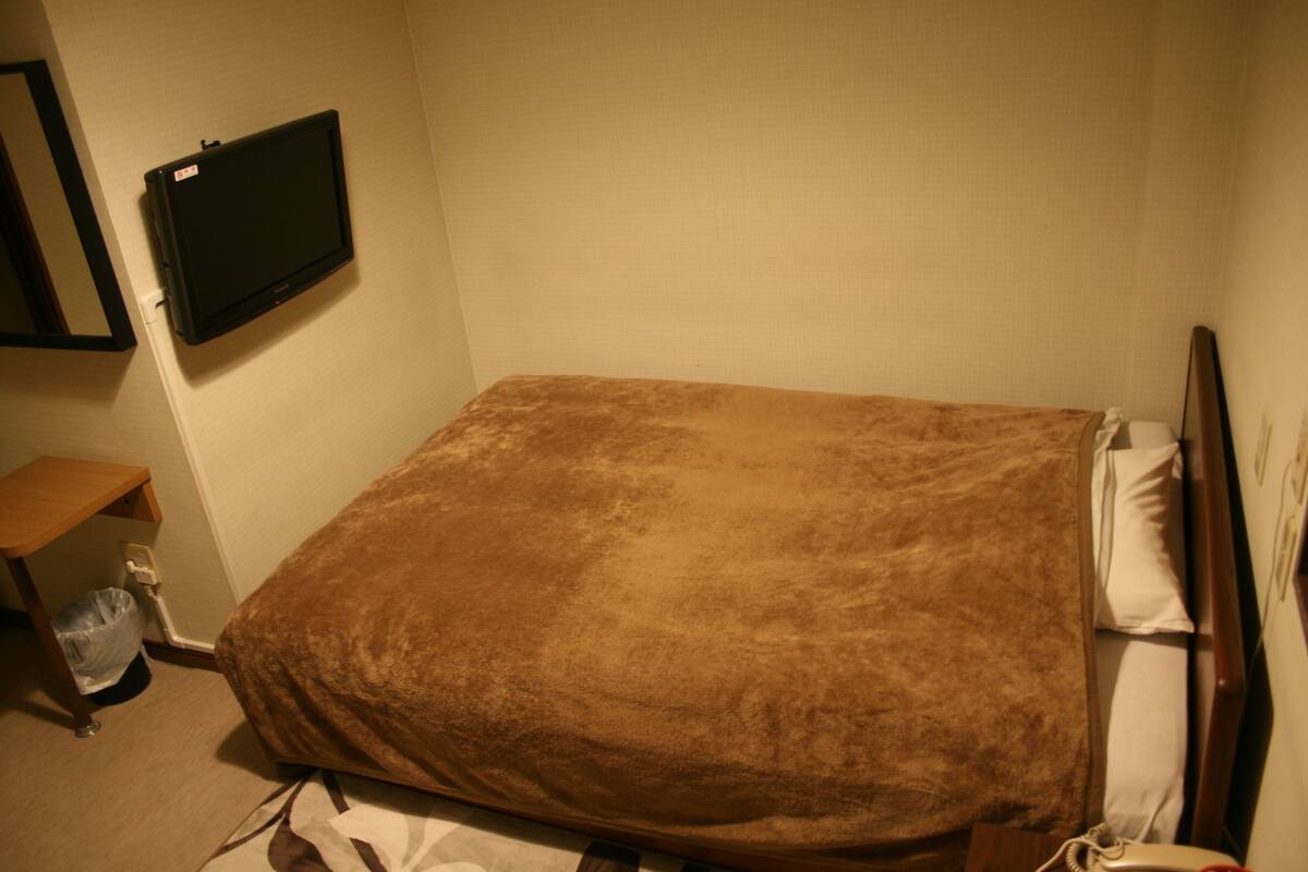Standard Double Room, 1 Double Bed, Non Smoking | In-room safe, free WiFi