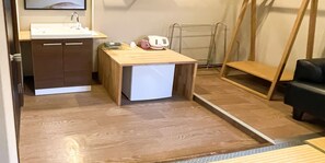 Standard Tatami Room | In-room safe, free WiFi, bed sheets - Reimeien (Osaka)