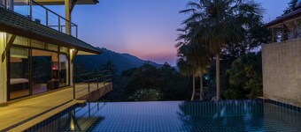 Stunning luxury 3 bedroom villa with ocean views and private pool