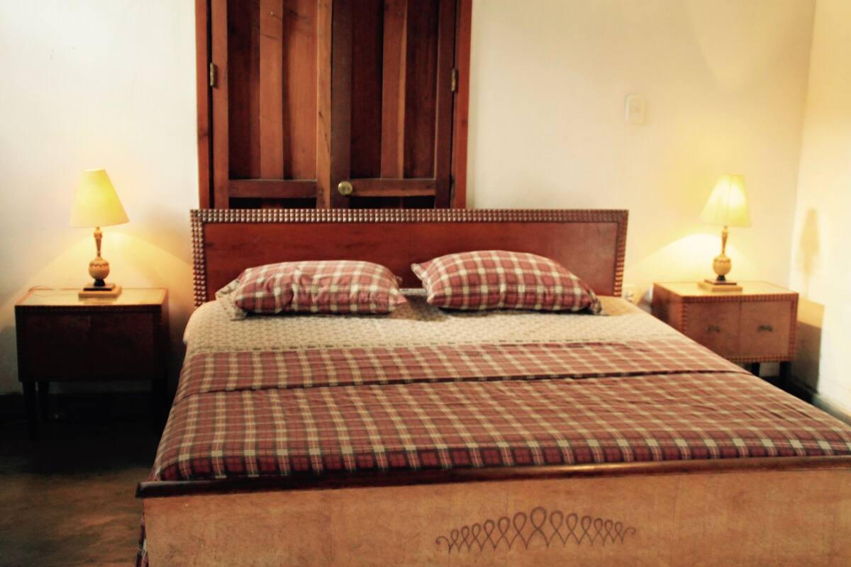 Chambre Triple Confort, 1 chambre | Service d’étage - Restauration