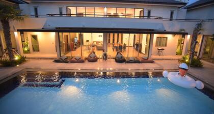 Villa Navin Premier Pool Villa