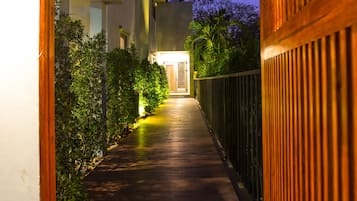 9 Bedroom Villa with Private Pool | Desk, blackout curtains, soundproofing, rollaway beds