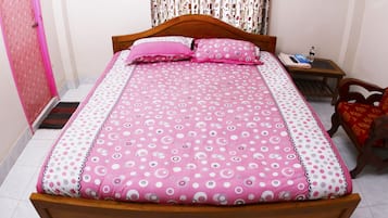 Deluxe Single Room | Rollaway beds, free WiFi