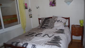 2 chambres, fer et planche Ă repasser, Wi-Fi, draps fournis