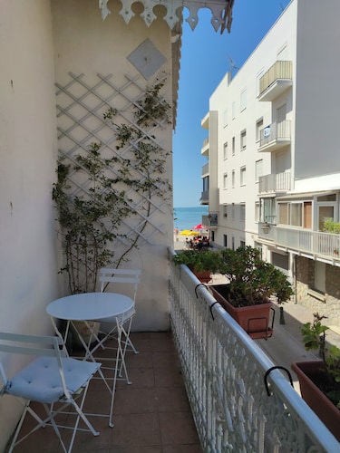 Beautiful beachfront house with character