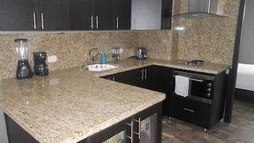 Superior Apartment, 1 Double Bed | Private kitchen | Fridge, microwave, stovetop, coffee/tea maker