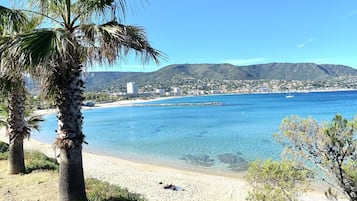 Beach nearby, sun loungers