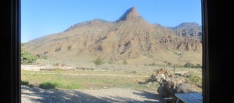 The Remington - Yellowstone and Cody Cabin with spectacular views.