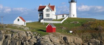 2-bedroom cottage just 3 minutes drive to Moody Beach