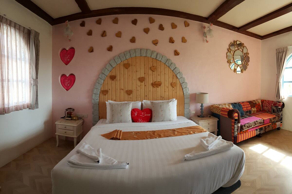 Superior Room | Hypo-allergenic bedding, desk, free WiFi, individually decorated
