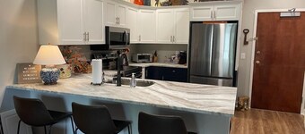 * Ny oppføring * Auburns GameDay Condo soveplass til 5 - Nærmest campus