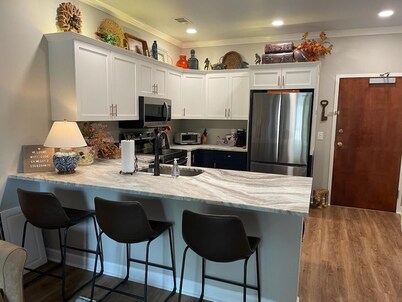 Auburn's GameDay Condo  -- Closest to Campus