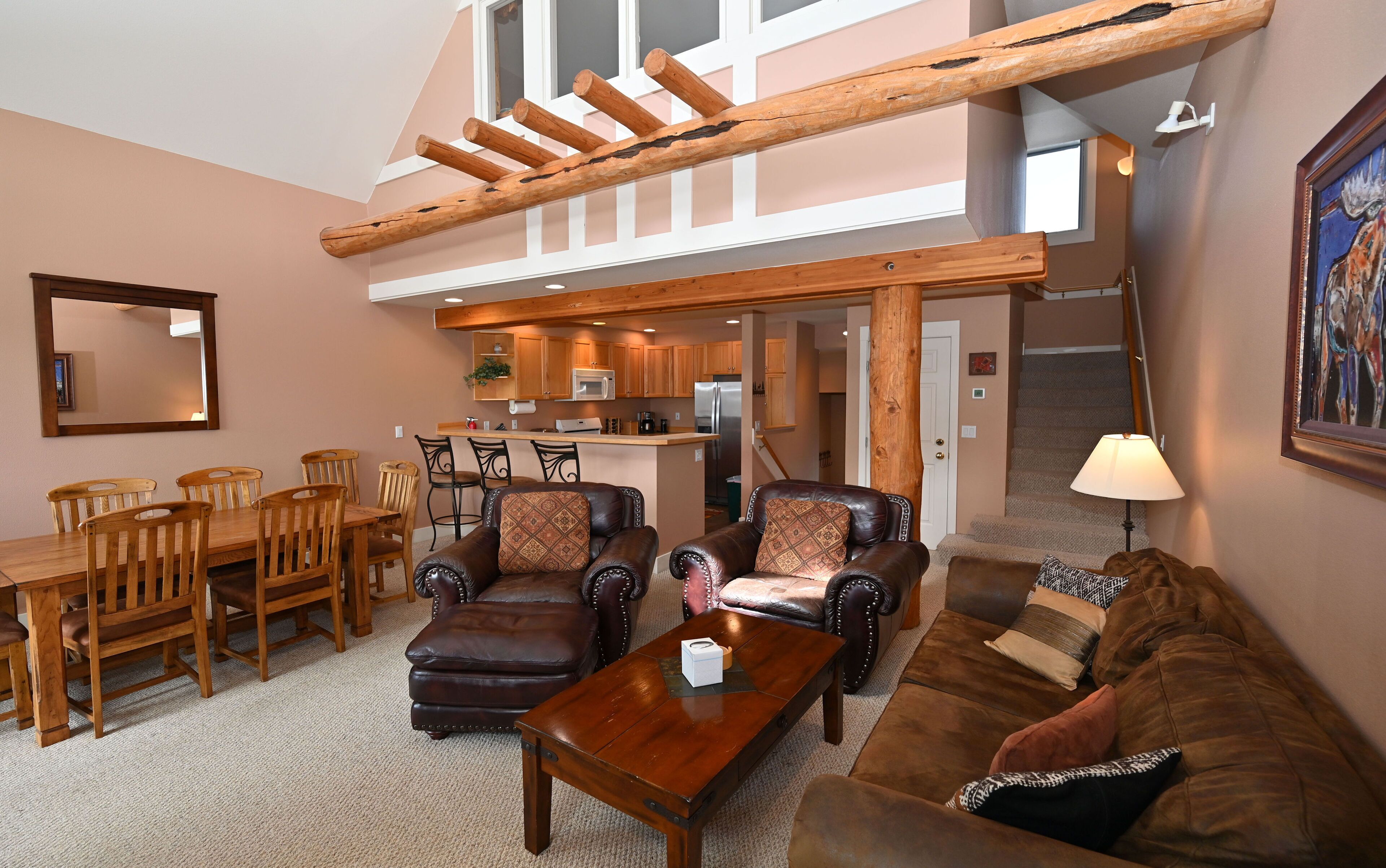 Smart TV, fireplace, stereo