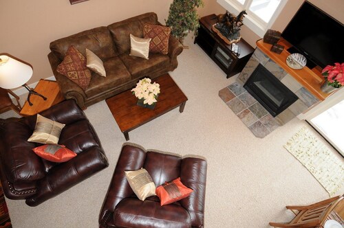Casa Moonlight Two - Ski in/Out - Direct to Iron Horse Lift - 2 Bed 2.5 Bath