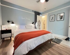 1 bedroom, iron/ironing board, free WiFi, bed sheets