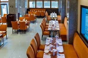 Breakfast, lunch and dinner served - Hotel Saptagiri (Hyderabad)