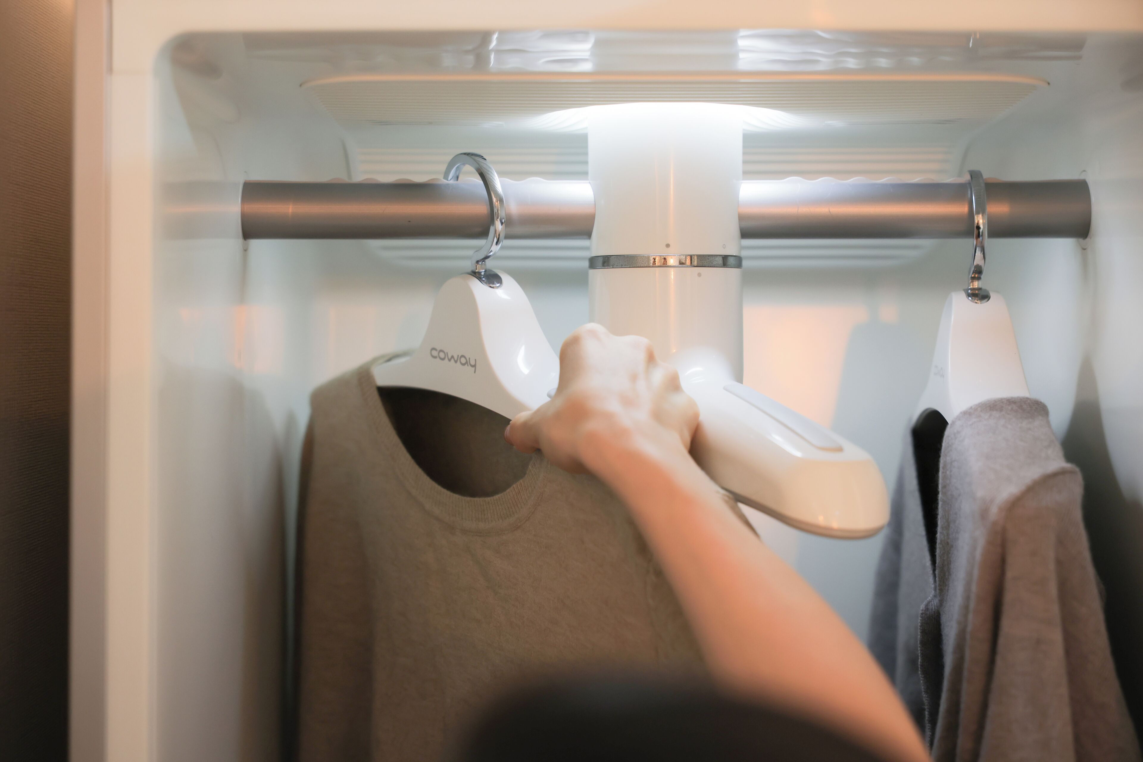 deluxe room | premium bedding, pillow-top beds, desk, laptop workspace