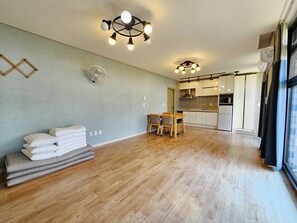 Blackout curtains, free WiFi - Haeden Ville (Seogwipo)
