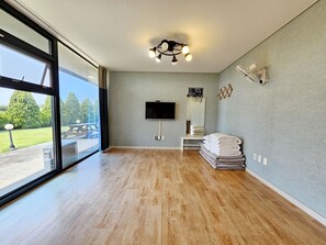 华丽客房, 露台 (Ondol) | 遮光窗帘、免费 WiFi