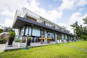 Fachada del alojamiento