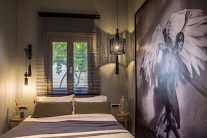 Standard Double Room | In-room safe, desk, soundproofing, iron/ironing board - Gambello Luxury Rooms (Nafplio)