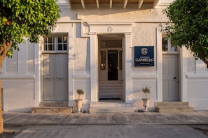 Property entrance - Gambello Luxury Rooms (Nafplio)