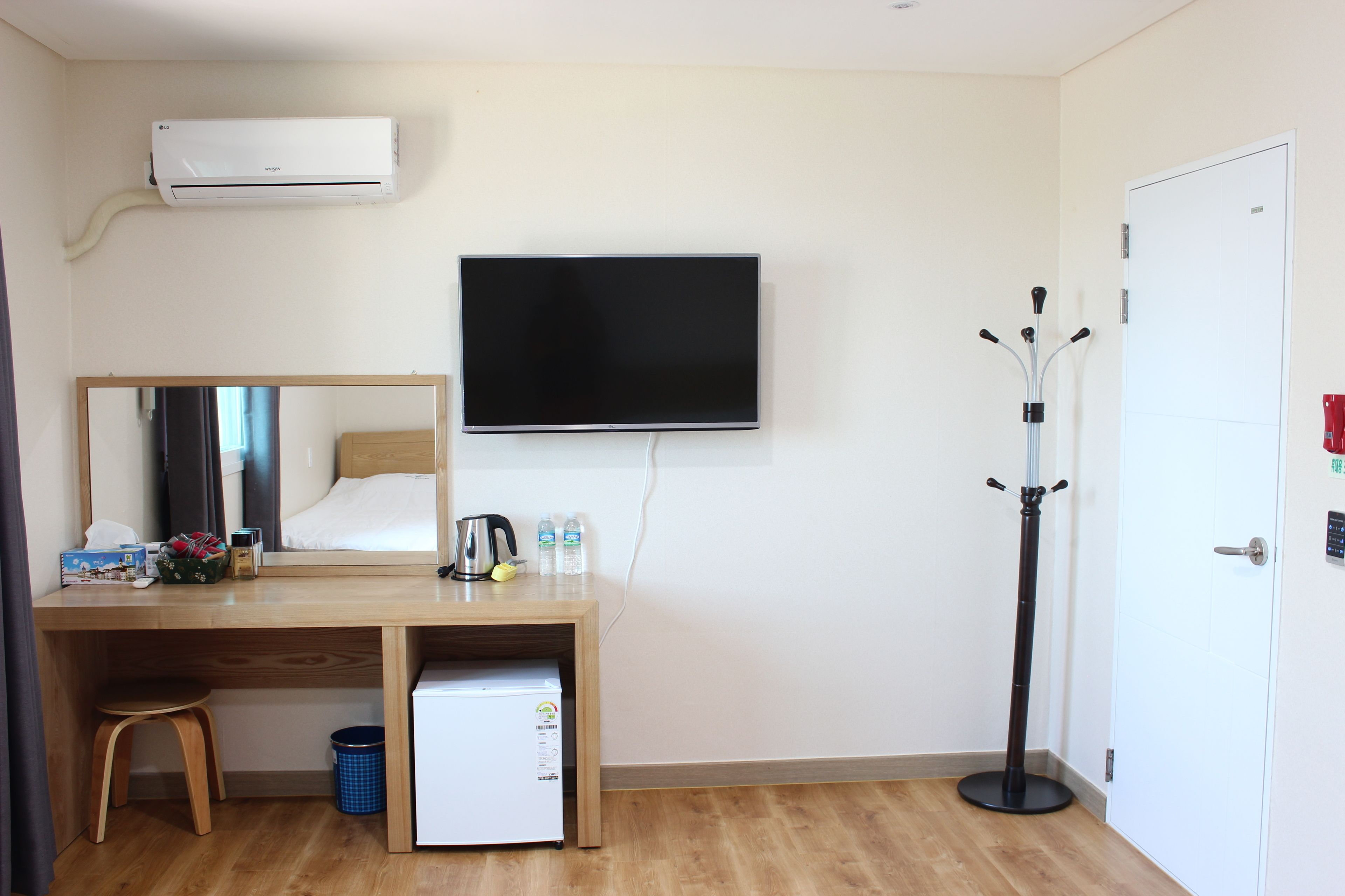 deluxe twin room (33 sqm.) | free wifi
