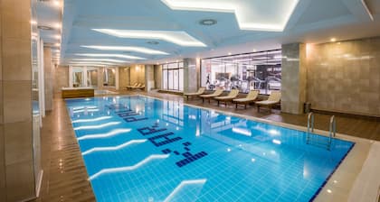 Karpalas City Hotel & Spa