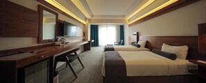 Superior Twin Room, Pool Access