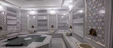 Couples treatment rooms, sauna, hot tub, steam room, Turkish bath