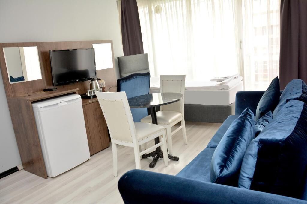 Family Quadruple Room | Premium bedding, free minibar items, blackout drapes, soundproofing