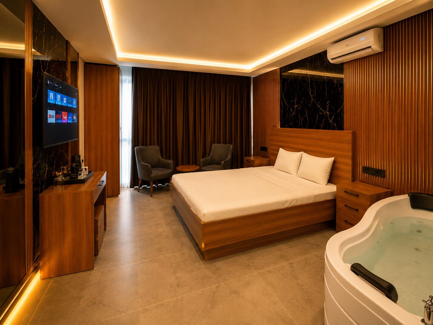 Deluxe Double Room, Jetted Tub | Egyptian cotton sheets, premium bedding, free minibar items