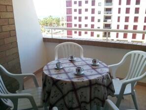 Apartment, 2 Bedrooms, Sea View | Teres/patio