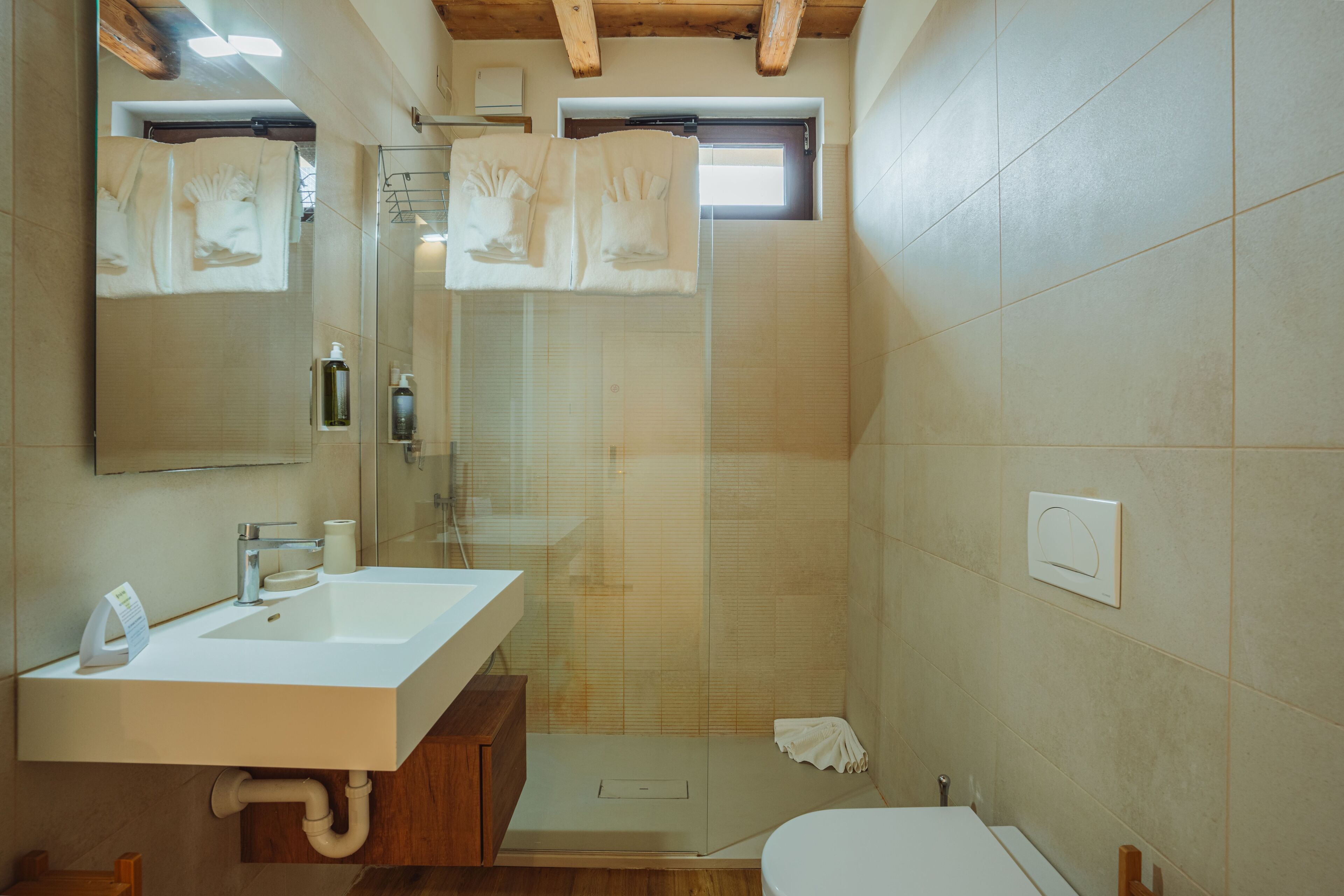Standard-Doppelzimmer | Badezimmer