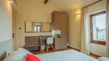 Habitación estándar doble | Ropa de cama de alta calidad, minibar, sistema de insonorización