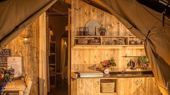 Deluxe Tent, Private Bathroom (Linen Excluded) | Private kitchen | Fridge, stovetop, coffee/tea maker, cookware/dishes/utensils - Dancamps Trelde Næs (Fredericia)