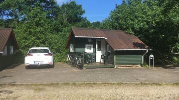 Economy-hytte - fælles badeværelse (Linned eksklusiv) | 1 soveværelse, skrivebord, gratis Wi-Fi