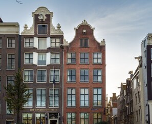 Reka bentuk bangunan