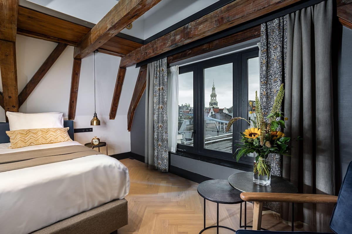 deluxe double room | view from room