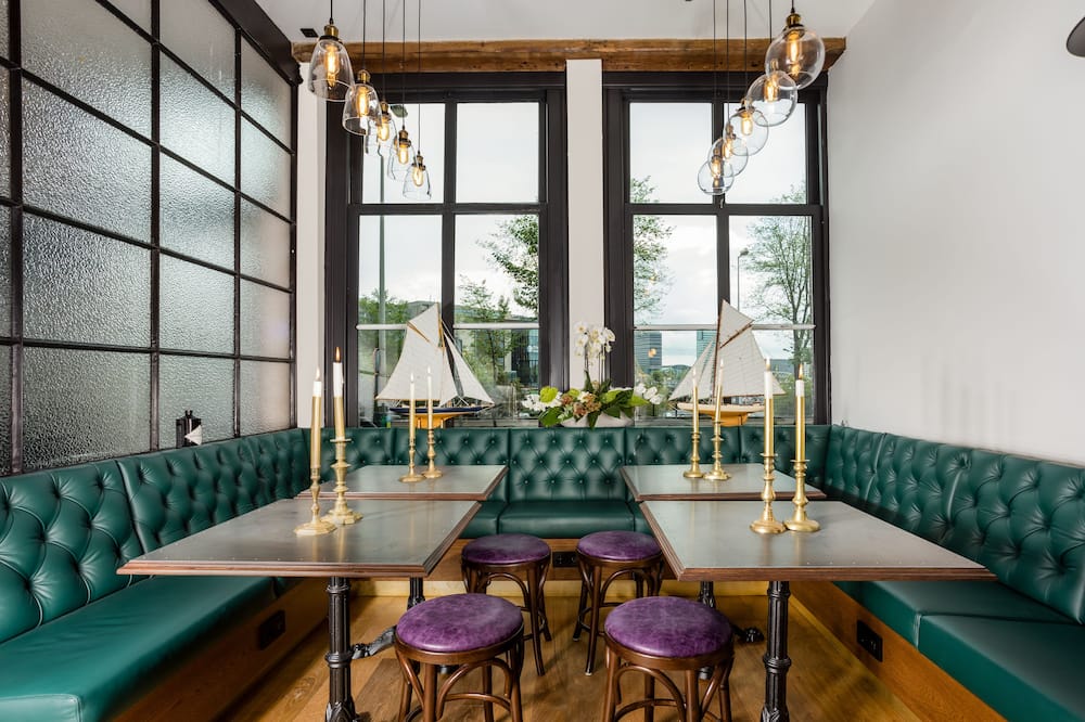 The Hendrick's Hotel