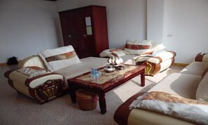 VIP Room | Living area