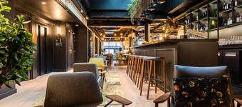 라 호텔 스파 유르방 파리