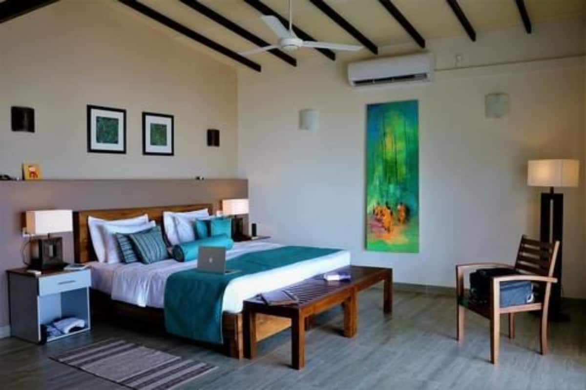 Ocean Suite | In-room safe, desk, rollaway beds (surcharge), WiFi (free)
