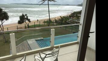 Superior Deluxe Room with Direct Sea View | Beach/ocean view