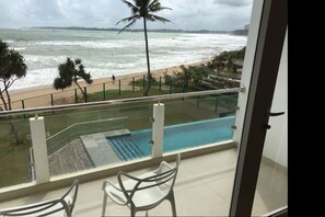 Superior Deluxe Room with Direct Sea View | Beach/ocean view - Twenty-Two Weligambay (Weligama)