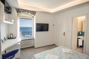 Chambre Double | Articles gratuits dans le mini-bar, décoration personnalisée