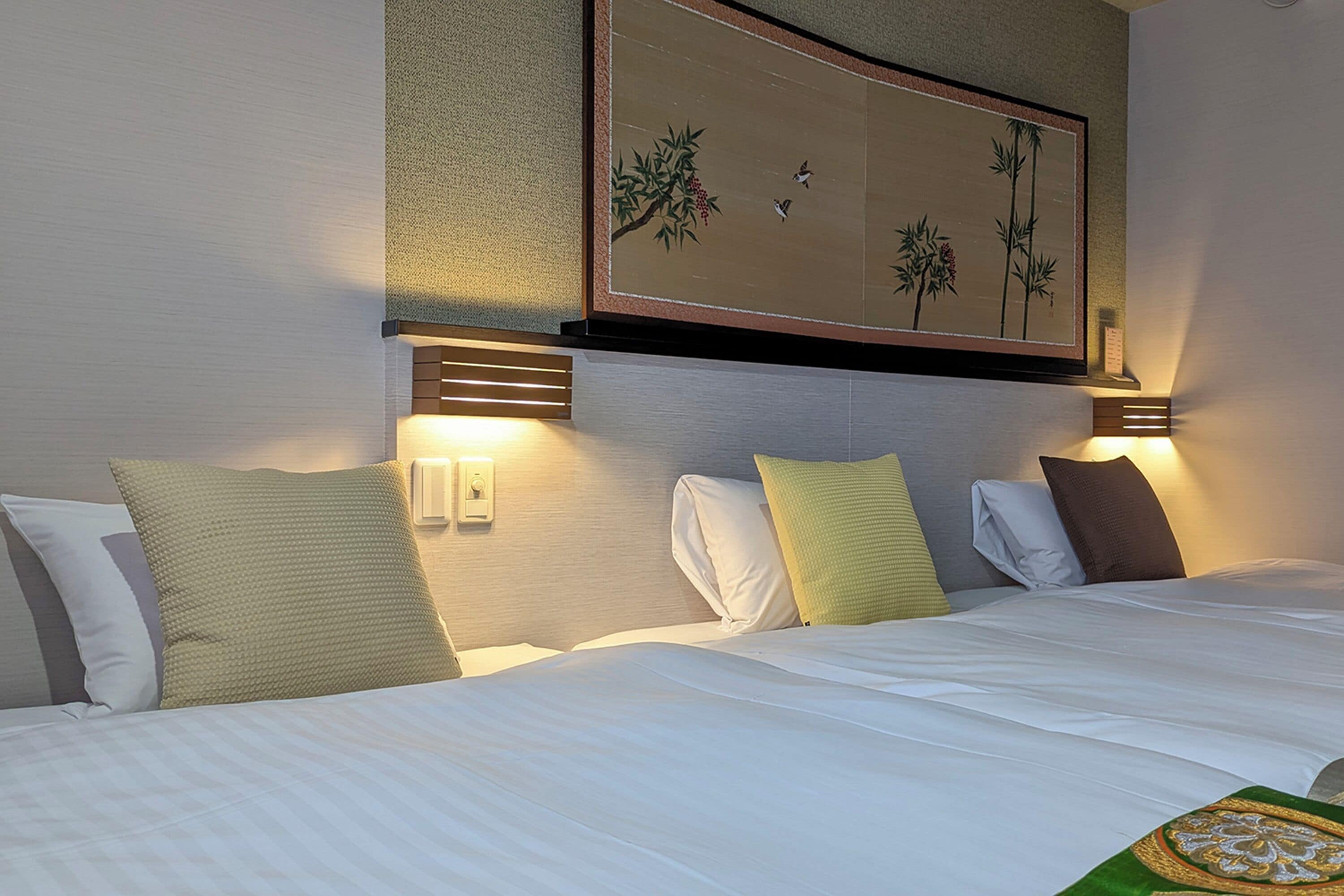Premium bedding, down duvets, in-room safe, blackout curtains
