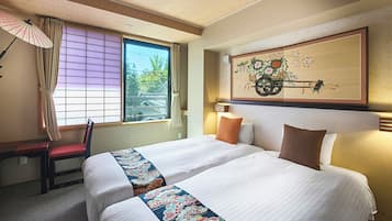 Premium bedding, down duvets, in-room safe, blackout curtains